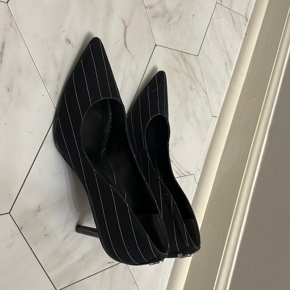 Ralph Lauren pinstripe 2.75” heels